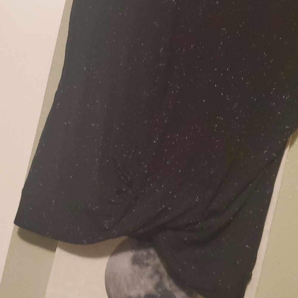 Clothing - Picture 2 of 4